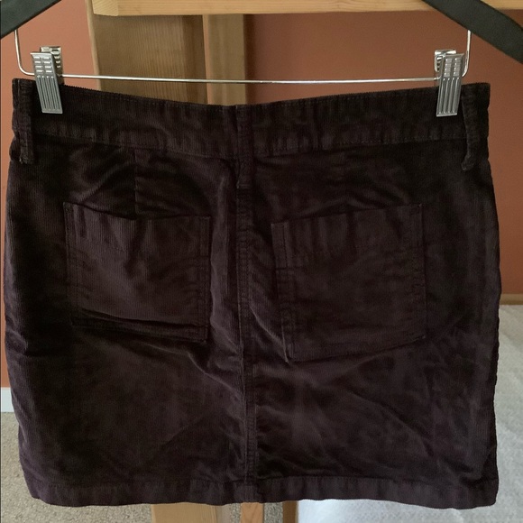 Corduroy mini skirt, zip-front - Picture 2 of 5